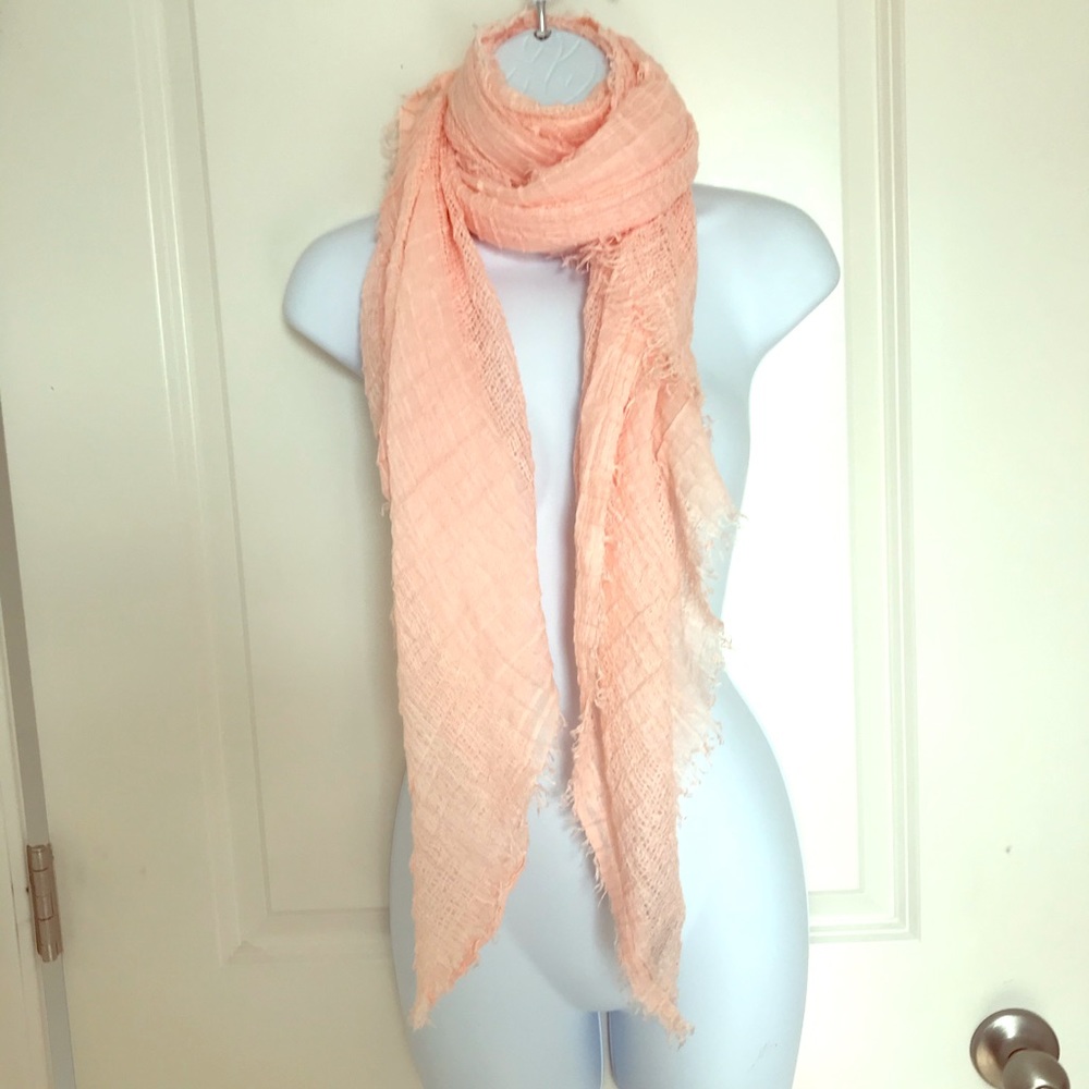 Pink checkered fringe edge scarf
